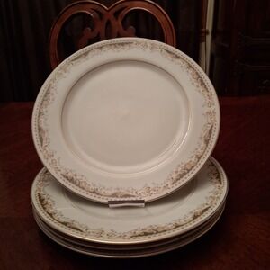 Signature Collection Queen Anne Fine China Dinner Plates Set of 4 Japan Gold Rim